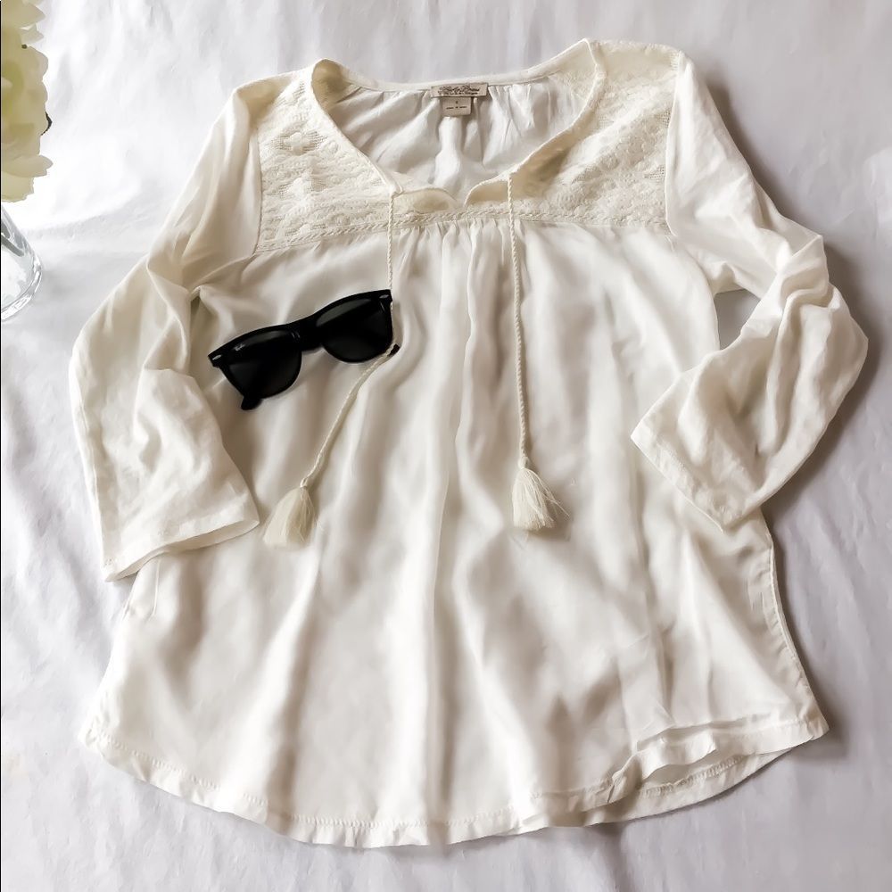 🌷Lucky Brand Cream Embroidered Tassel Top! Size S!